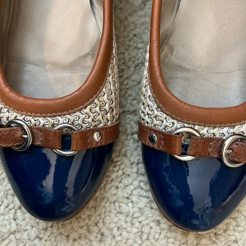Women AGL ballet shoe